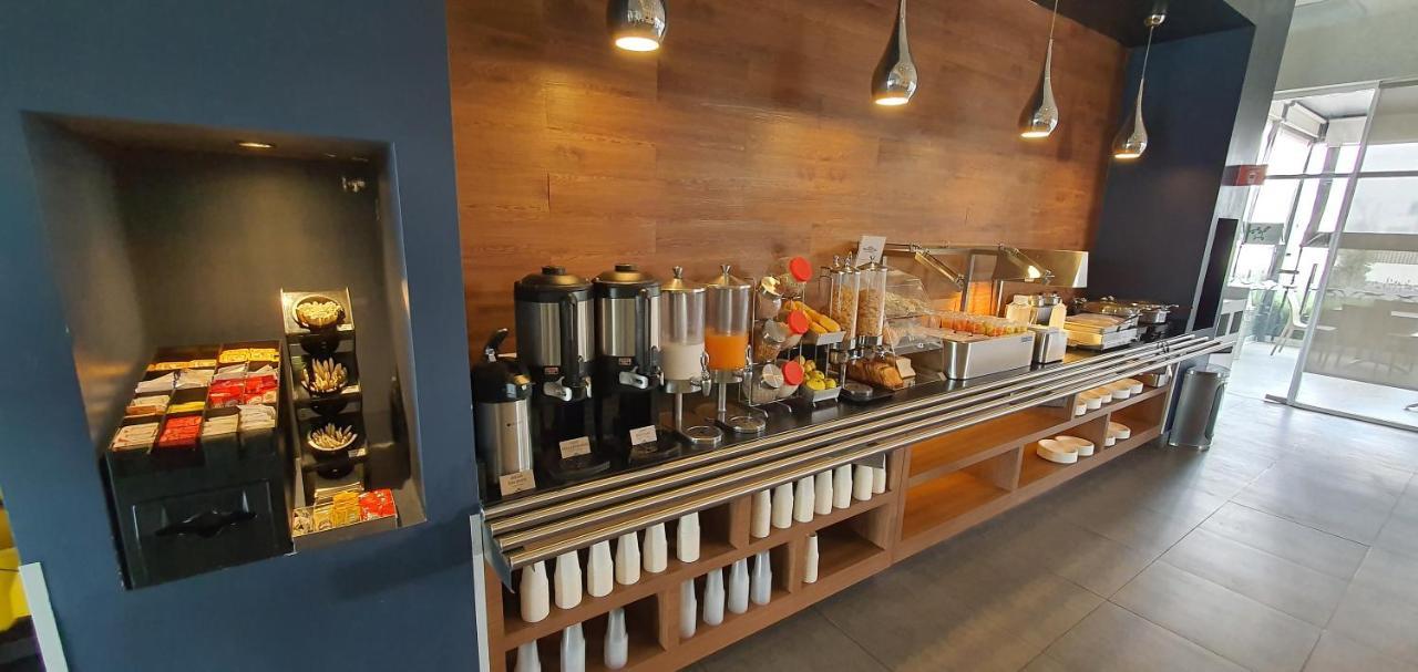 圣路易斯波托西麦克罗特套房酒店 外观 照片