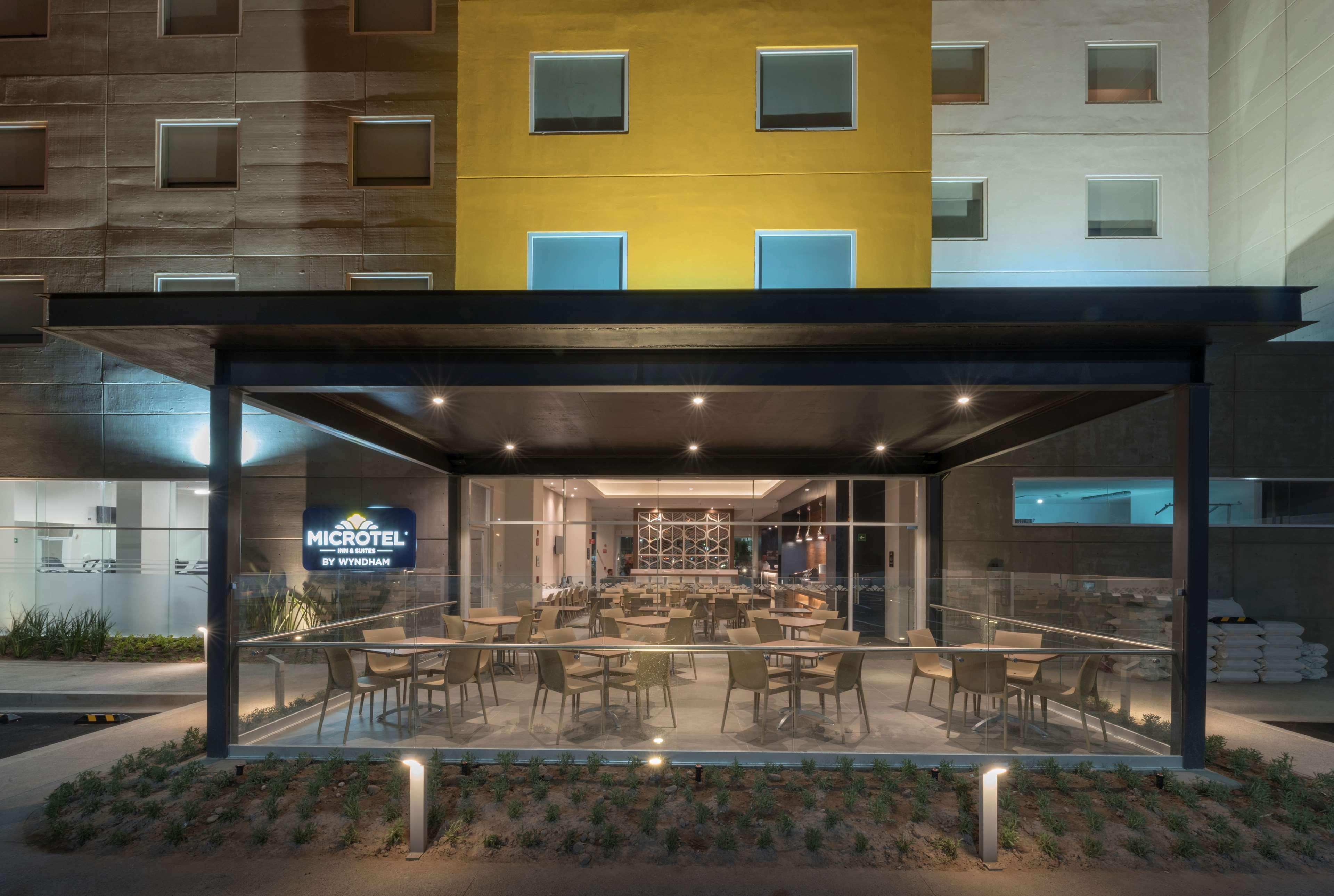 圣路易斯波托西麦克罗特套房酒店 外观 照片