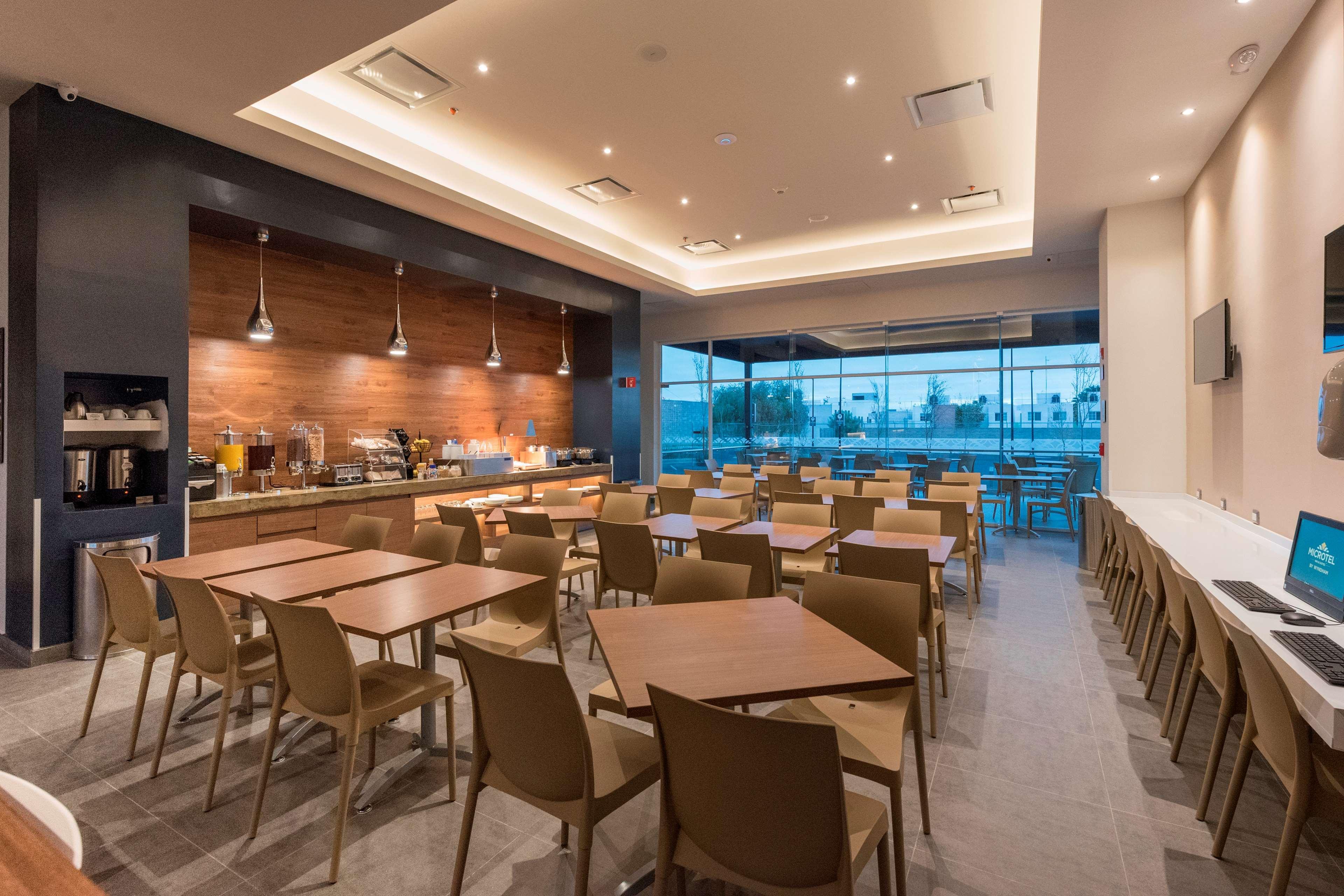 圣路易斯波托西麦克罗特套房酒店 外观 照片