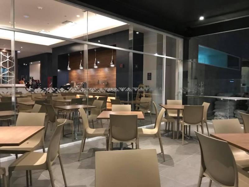 圣路易斯波托西麦克罗特套房酒店 外观 照片